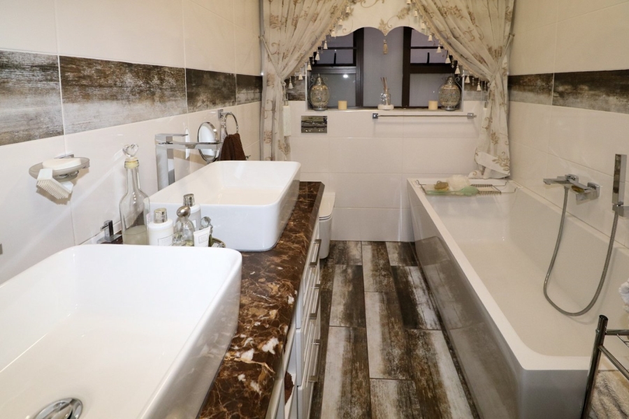 4 Bedroom Property for Sale in Doringkruin North West